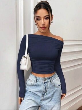 Off-Shoulder Long Sleeve Cropped Top in Navy